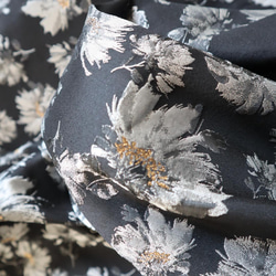ジャガード織り生地 ゴブラン織り 花柄 立体感 ボタニカル柄 8枚目の画像