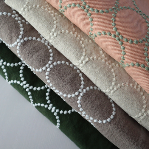 刺繍生地 サークル柄 コットンリネン タンバリン柄 約140×50㎝ 生地