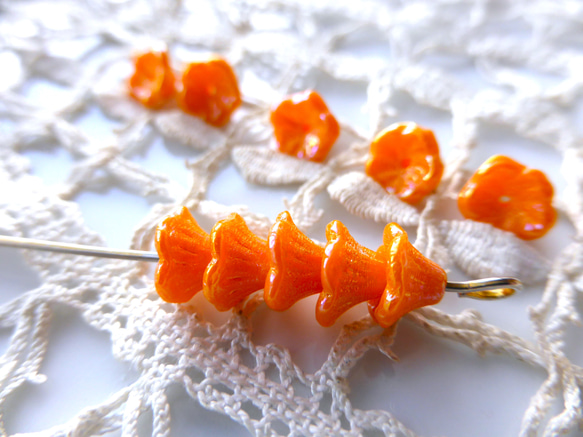 お花　明るいオレンジ　チェコビーズCzech Glass Beads10個 2枚目の画像