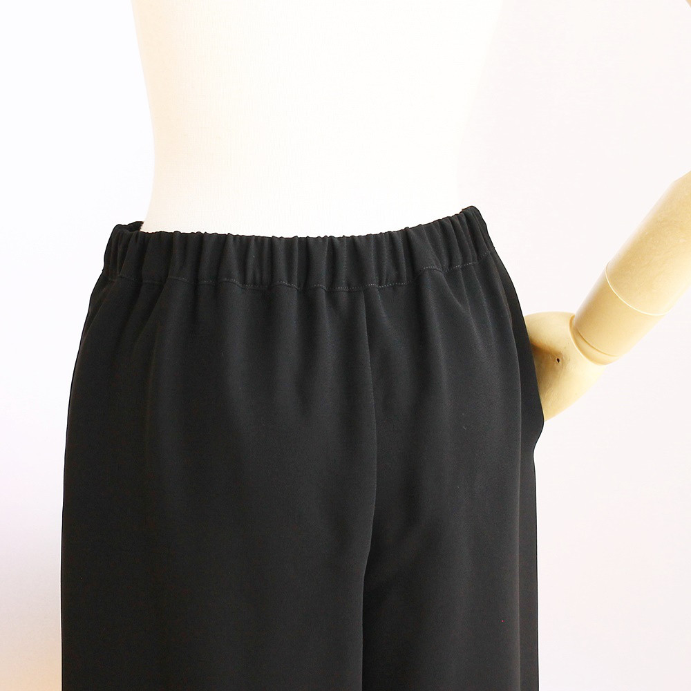c_o_c_o_r_o フォーマルワイドパンツ　インタック（後ゴム入り）ブラックフォーマル