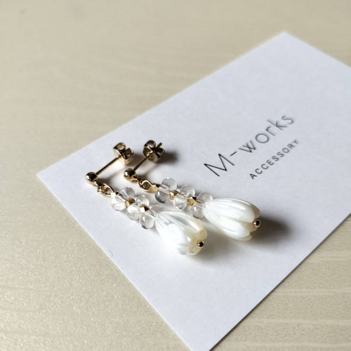 国内発送 天然シェル*ジャスミン*flower∴ピアス▣イヤリング ピアス ピアス