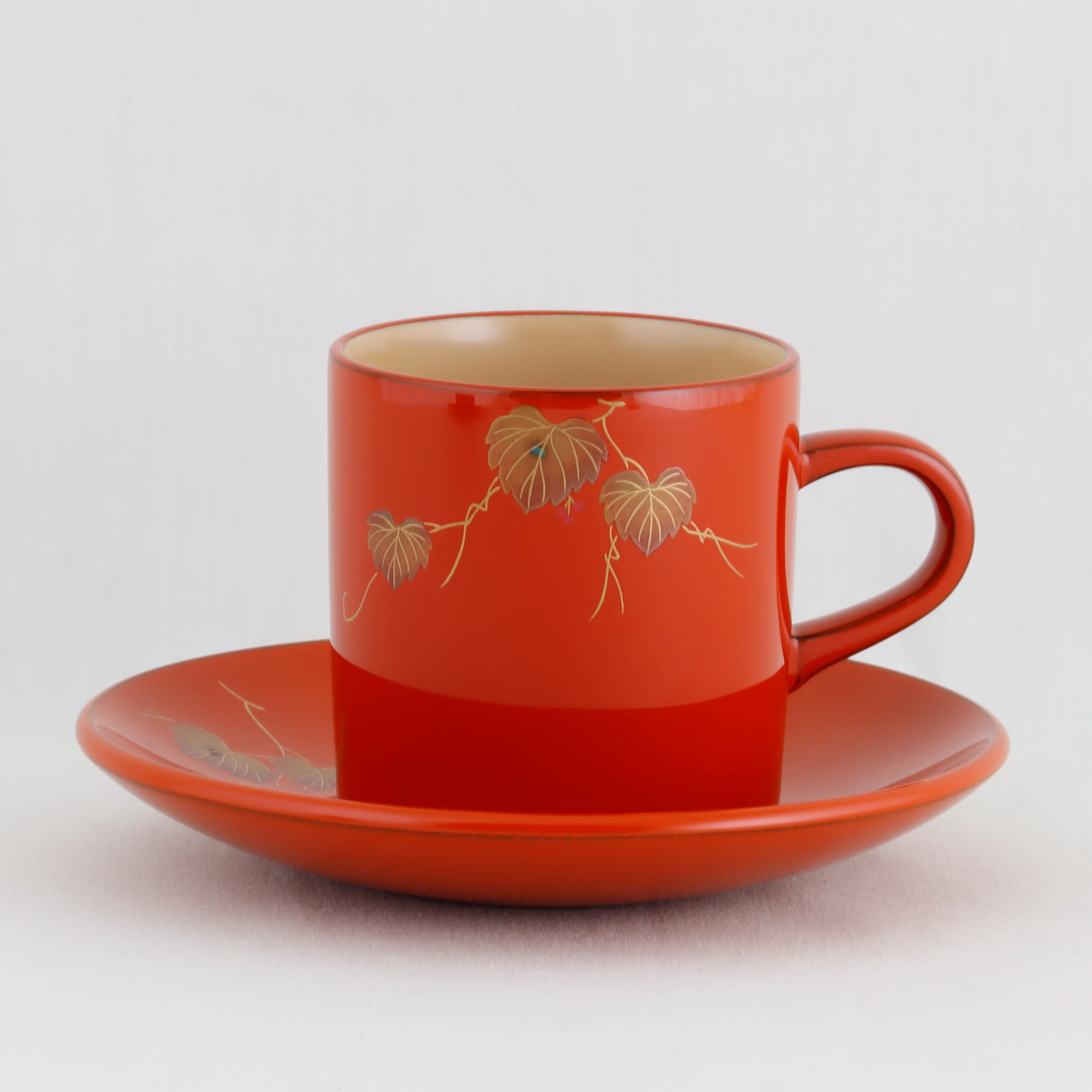 伝統工芸　輪島塗　ペア珈琲カップ　蔦蒔絵【1103-1】