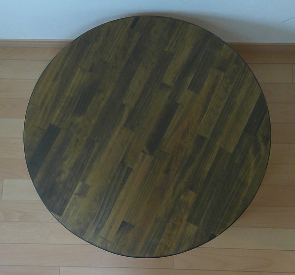 丸型ローテーブル、折りたたみ脚、直径83㎝、ダークオーク 5枚目の画像