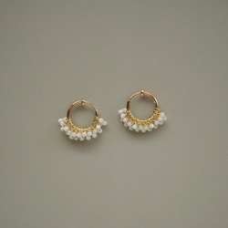 Half moon , mother of pearl earring 2枚目の画像