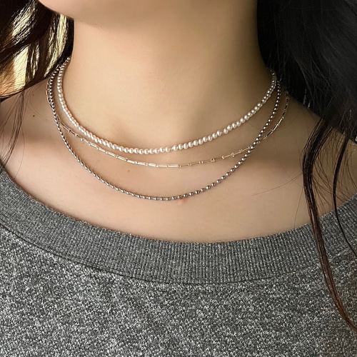 Glitter シルバーメタルネックレス 収納ポーチ付き Glitter シルバーメタルネックレス 収納ポーチ付き