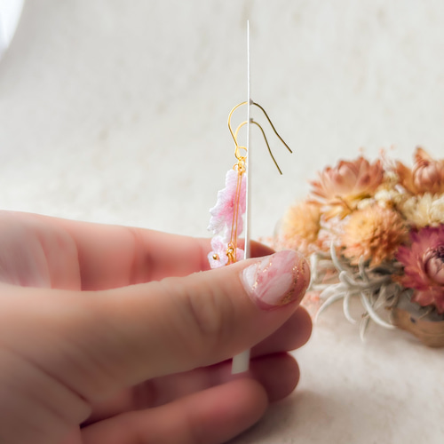 桜と小花のピアス/イヤリング ピアス（フック・チェーン