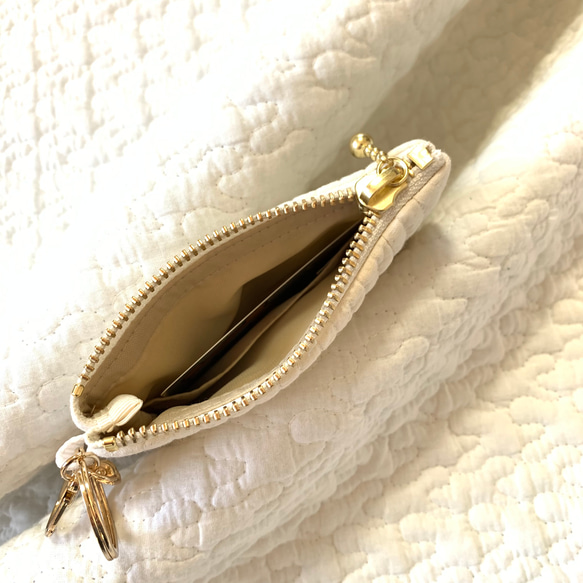 ライヴリーダイナソーと３つの卵　コインケース　ヌビ　イブル　ミニポーチ　ヌビポーチ　刺繍　KZhermosa 恐竜 5枚目の画像