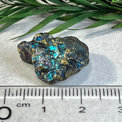 再生のストーン✨ キャルコパライト　黄銅鉱　原石　ラフストーン 5枚目の画像