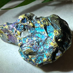 再生のストーン✨ キャルコパライト　黄銅鉱　原石　ラフストーン 1枚目の画像