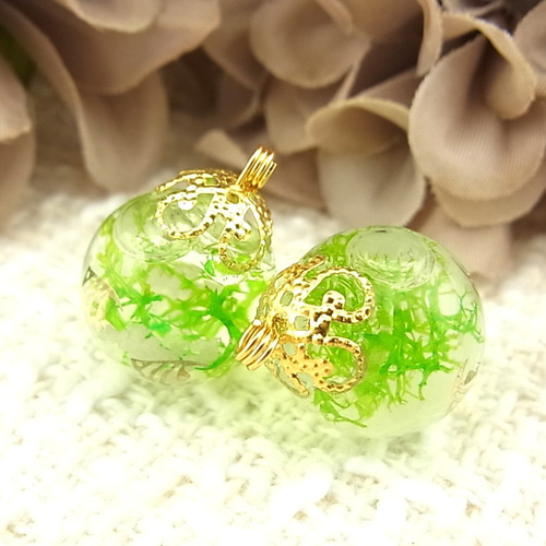 ピアス ハーバリウム かすみ草 水色 ピンク 星の砂 海 ビジュー 夏