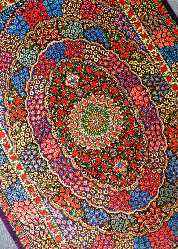 ペルシャ絨毯　クム産　イザテイ房　シルク　 13枚目の画像
