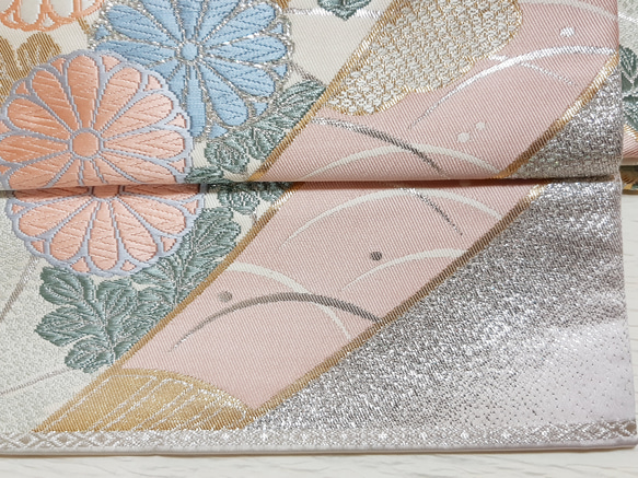 ワンタッチ帯　くらわん帯　正絹袋帯リメイク　菊蝶文様　作り帯　 10枚目の画像