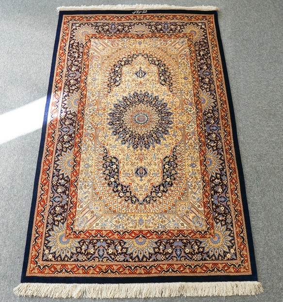 120×78cm 【ペルシャ絨毯 クム産 モラーイ房 シルク 】 カーペット 