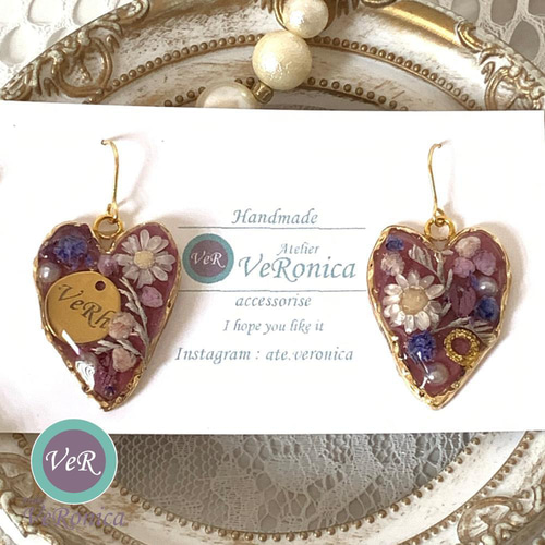 フラワーブーケハートピアス ハンドメイド レジン 花 イヤリング 