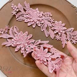 チョゴリピンクの花柄刺繍 542【立体モチーフ/花柄レース】チェリーピンク レース ＋Ucraft