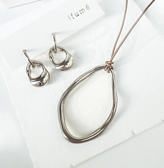 Creema限定新春福袋〈梅〉 レザーロングネックレス＆ドロップイヤリングorピアスセット アレルギー対応
