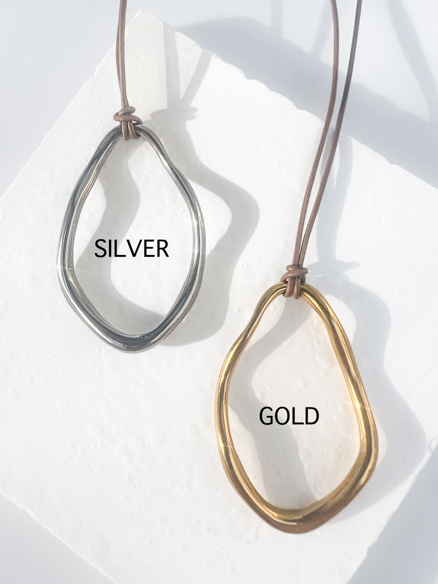 Creema限定新春福袋〈梅〉 レザーロングネックレス＆ドロップイヤリングorピアスセット アレルギー対応