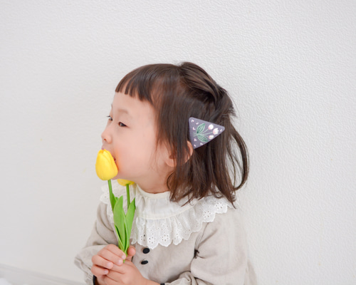 チューリップ＆ハチさん♡ベビーヘアクリップ　ヘアゴム　ハンドメイド商品♡ 楽天市場】チューリップ ベビー 赤ちゃん パッチンどめ ヘアピン (2コ