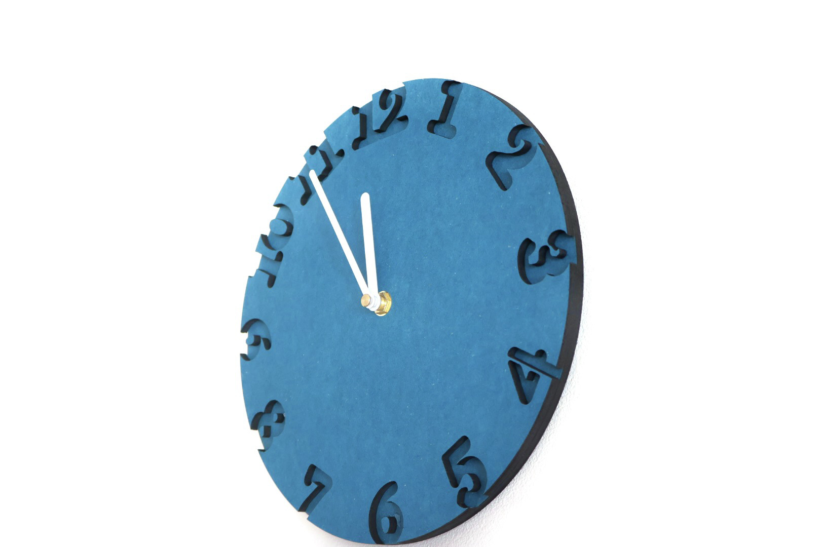 IsshiKi BLUE 北欧らしい木製の壁掛け時計