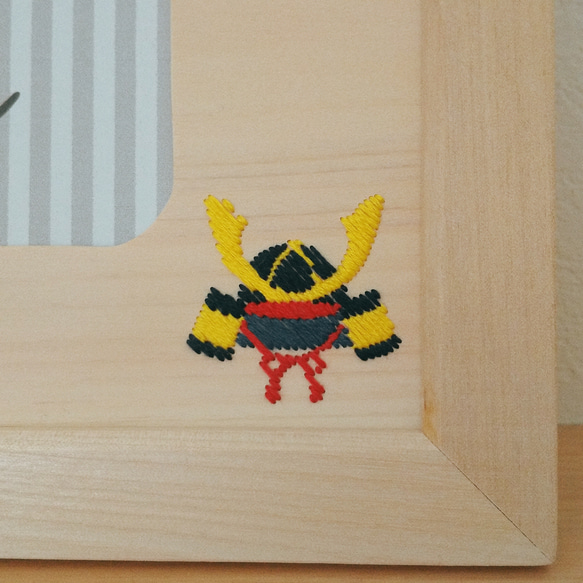 子供の日の木刺繍フォトフレーム　兜飾り 2枚目の画像