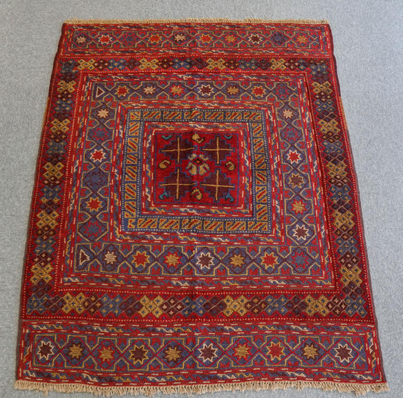 125×113cm【手織りマシュワニキリム】アフガニスタン手織り絨毯 125×113cm【手織りマシュワニキリム】アフガニスタン手織り絨毯
