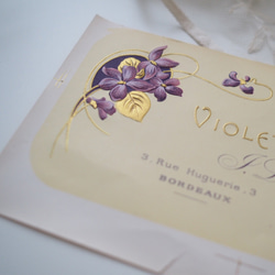 AVONラベル violette de nice 1枚目の画像