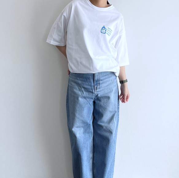 『NEW』8GM オーバーサイズ ロゴ Tシャツ / ホワイト×ブルー 4枚目の画像