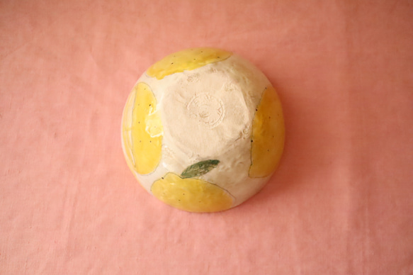 ※受注制作　粉引き手びねりレモンのサラダボウル。 3枚目の画像