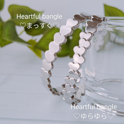 Heartful bangle ♡ゆらゆら♡　サージカルステンレス　刻印可 5枚目の画像