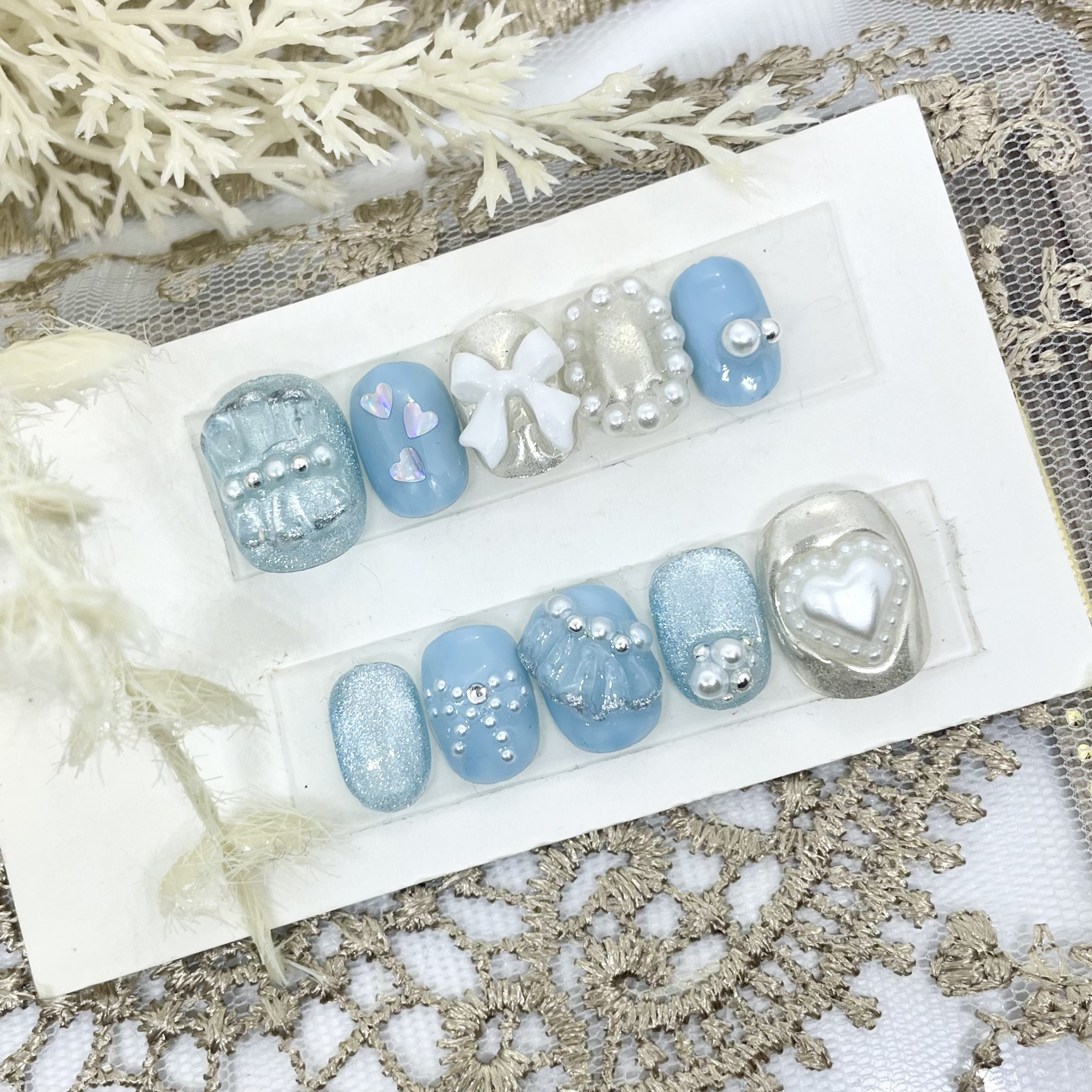 ネイルチップ　ハンドメイド ♡リボンとハートのブルーネイル♡