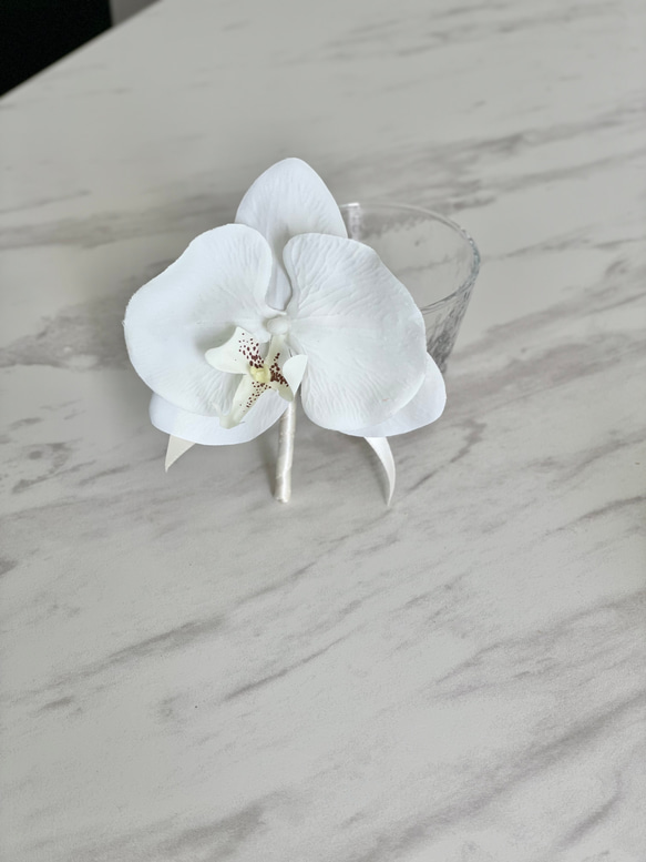 ホワイト胡蝶蘭♪アームブーケ ブートニア付き ウェディングブ