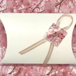 華やか満開の花型スワロビーズ　パステルミックスカラーのピアス/イヤリング 7枚目の画像