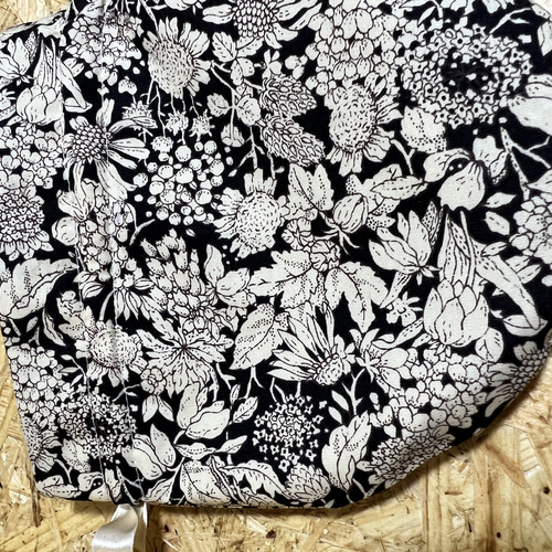 丸型 ミニ巾着·͜· ︎︎ᰔᩚ 巾着袋 M⭐︎made 通販 17499563｜Creema