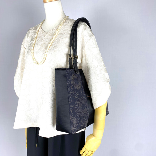 着物リメイク 大島紬×黒帯 トートバッグ トートバッグ アトリエ  