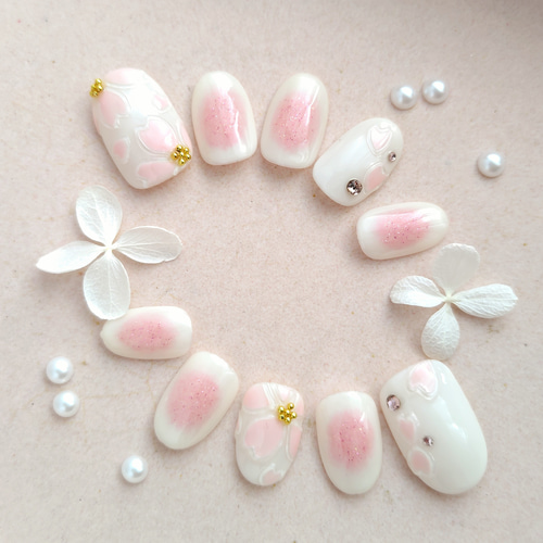 桜チークのネイルチップ ぷっくり うねうね 春ネイル ネイル 桜チークのネイルチップ ぷっくり うねうね 春ネイル ネイル