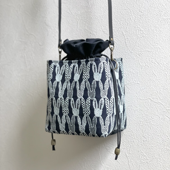 【1549】あおりポケットの巾着バッグ＊ミナペルホネン 1549】あおりポケットの巾着バッグ＊ミナペルホネン バッグ