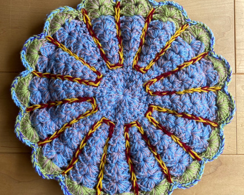 taka様　手編み　モチーフ編み　丸クッション座布団カバー モチーフの円座とクッションカバー | 編み物キット販売・編み方