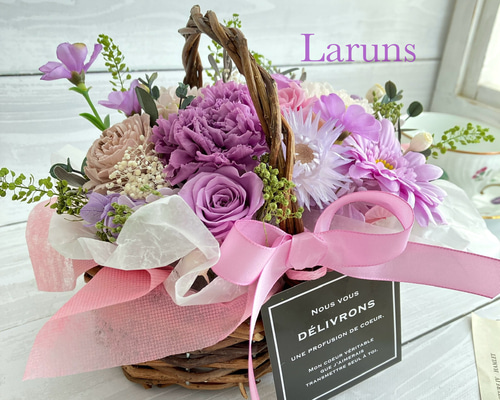 完売にて受注生産 ユーカリと花々のリースブーケ