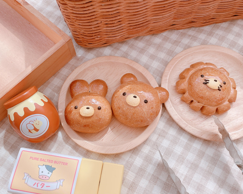 苺パンケーキ♡うさぎ&カゴ入りヒヨコ