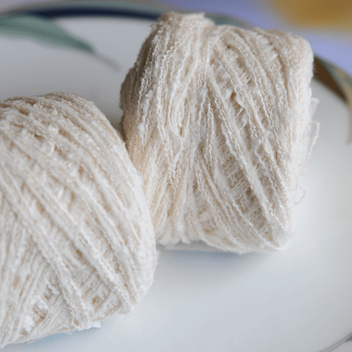 引きそろえ糸 ホワイトモール 毛糸 染めいと 通販 17500587