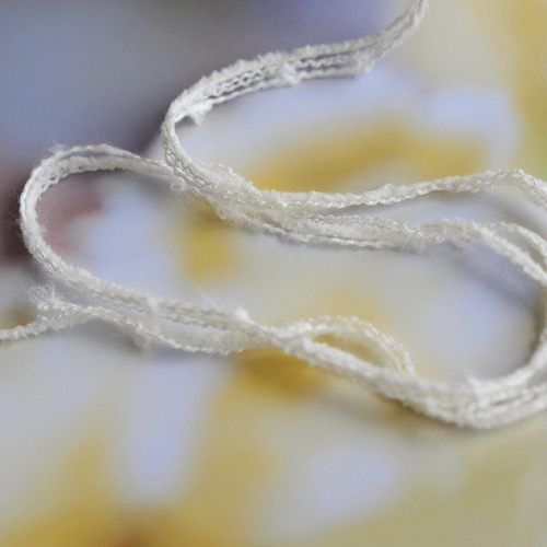 引きそろえ糸 ホワイトモール 毛糸 染めいと 通販 17500587｜Creema