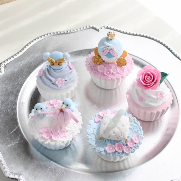 シンデレラカップケーキ（1個） その他オーダーメイド Regal