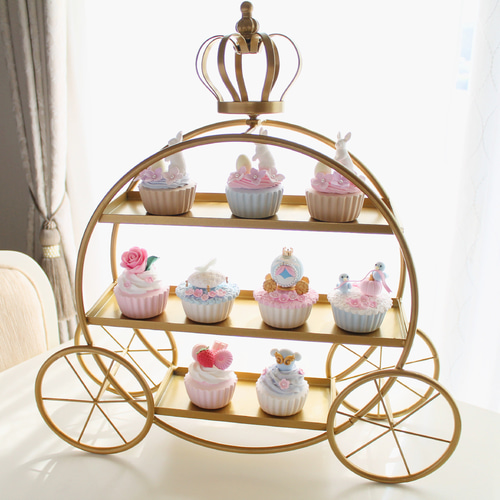 シンデレラカップケーキ（1個） その他オーダーメイド Regal