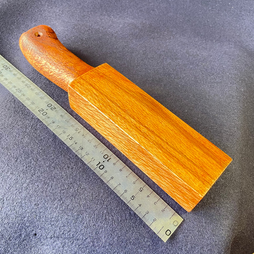 木彫バトニング棒(樫•Q568)568g 乾燥材 叩き棒 木槌 ウッド