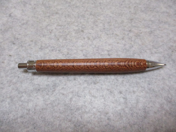 レースウッド　斑紋杢　キヌカオイル仕上げ　木軸シャープペンシル(ボールペン)　希少材 3枚目の画像