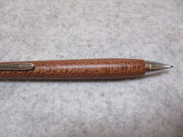 レースウッド　斑紋杢　キヌカオイル仕上げ　木軸シャープペンシル(ボールペン)　希少材 5枚目の画像