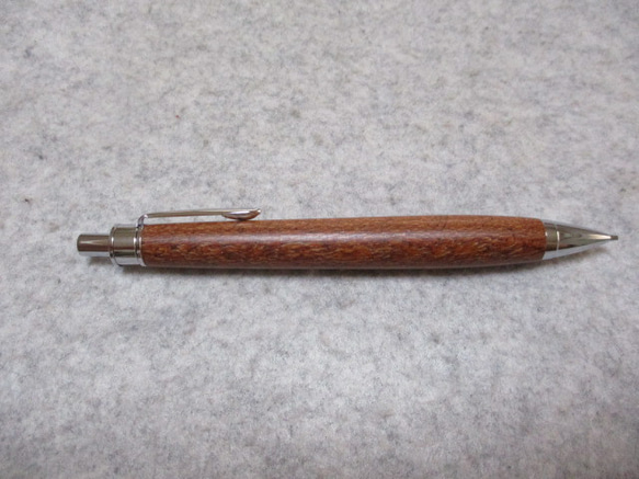 レースウッド　斑紋杢　キヌカオイル仕上げ　木軸シャープペンシル(ボールペン)　希少材 4枚目の画像