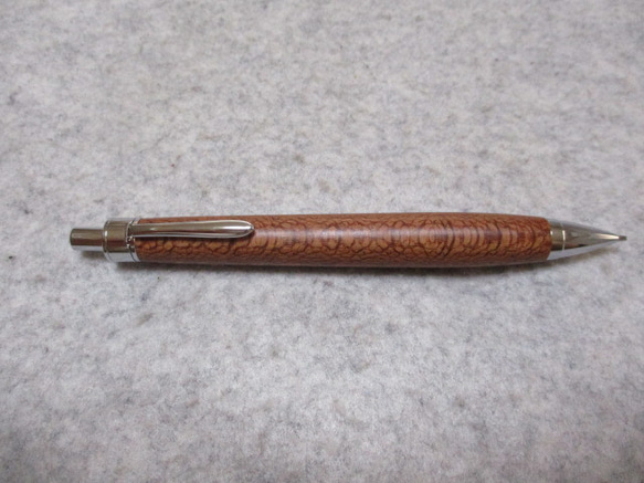 レースウッド 斑紋杢 キヌカオイル仕上げ 木軸シャープペンシル