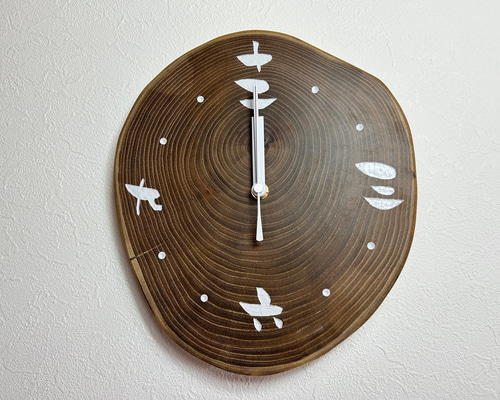 掛け時計　エンジュ 天然木の掛け時計(エンジュの木)電波時計 漢数字 掛け時計・置き時計