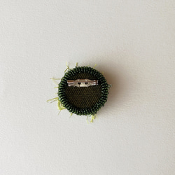 ビーズ刺繍のブローチ　moss&dew （s） 7枚目の画像